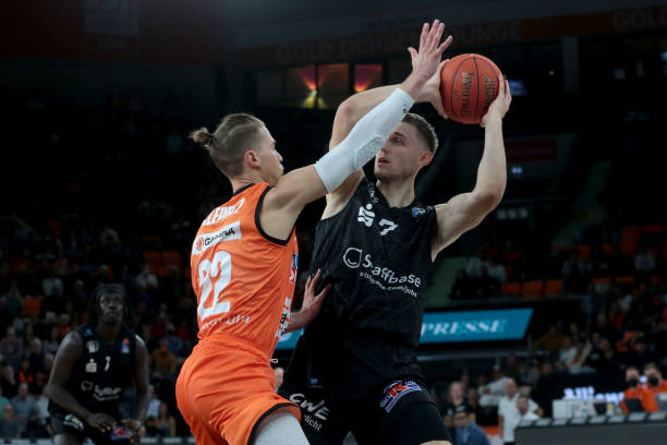 在国际友谊 在国际友谊