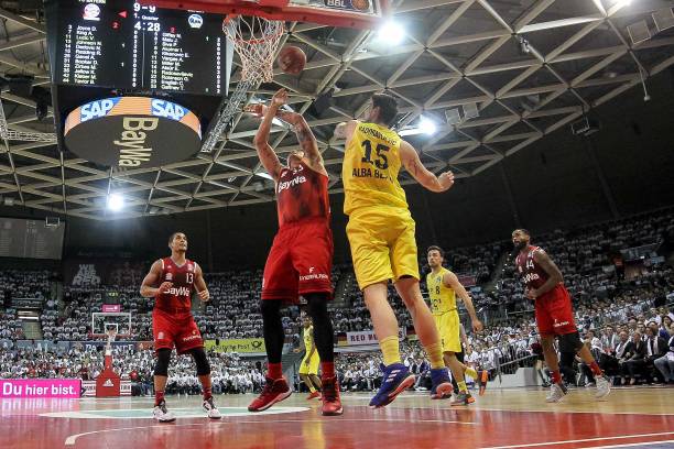 鲁梅尼格在 鲁梅尼格在