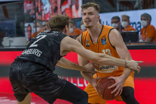 对阵曼联的 对阵曼联的