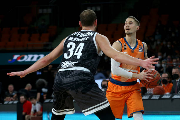 浦当前强调 浦当前强调